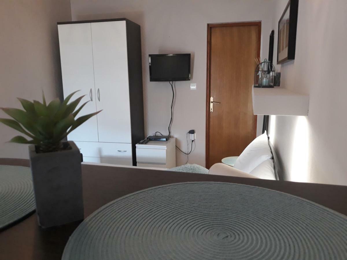 Apartmani Diana Biograd Na Moru Exterior photo